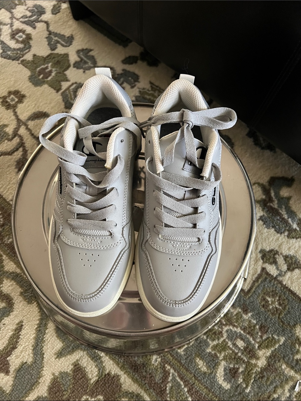 Champion Light Gray Low-Top Sneakers youth sz 5 Like new!